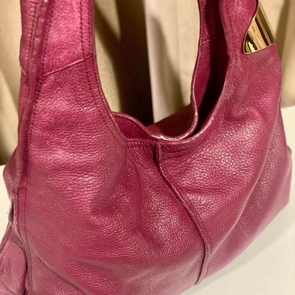 Halston Heritage Pink Pebbled Leather Y2K Hobo Style Hand Bag with Gold Hardware